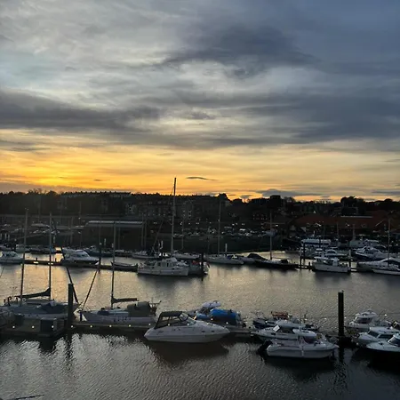 아파트 Stunning Views Of Habour *