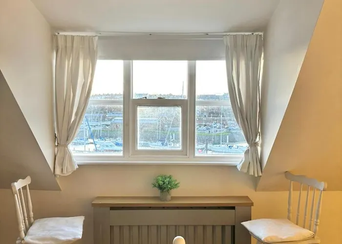 Appartement Stunning Views Of Habour