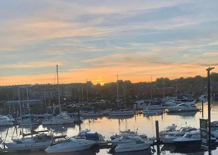 Stunning Views Of Habour *